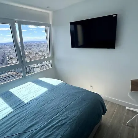 With Amazing View Of + Parking Parigi